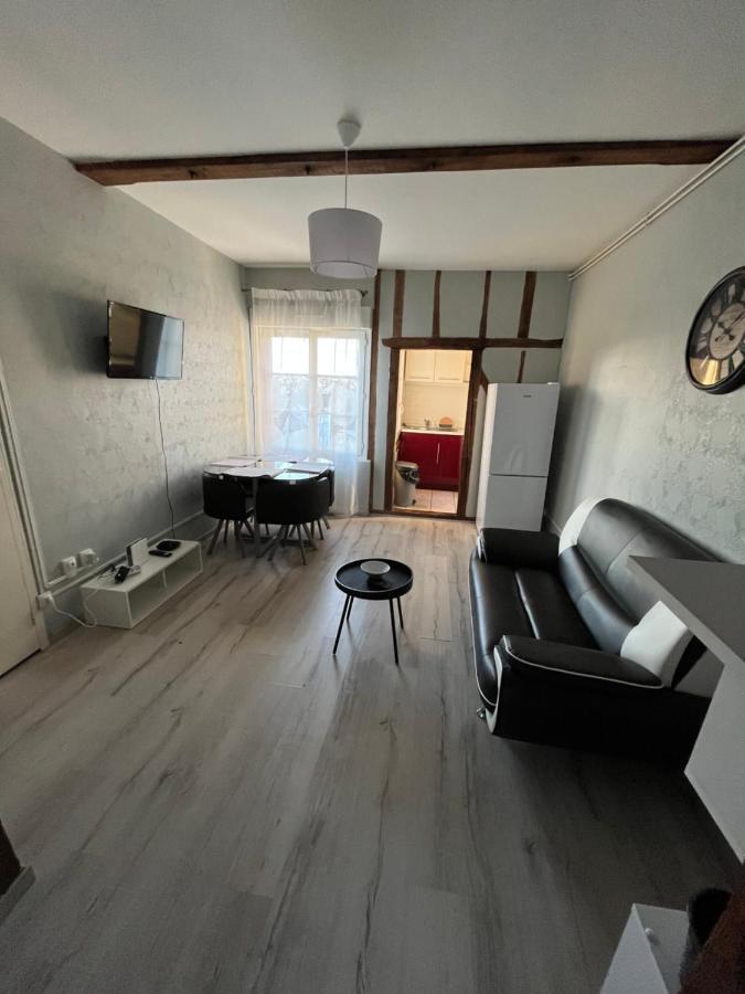 Saint Martin Apartment Troyes Exterior photo